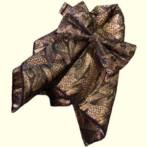 Black & Gold Metallic 2” Bowtie And Pocket Square